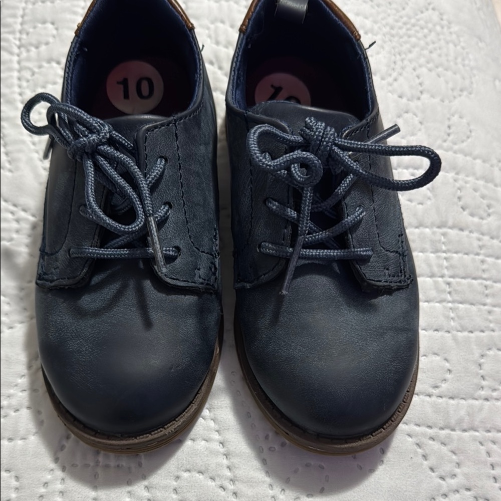 Classic Blue Dress Shoes with Rubber Sole